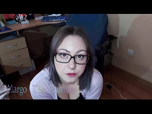 ❤️ Moza sexy con lentes chupa un consolador profundamente ante a cámara ❌ Vídeo porno en % gl.pornogroupp.ru % ️❤