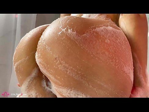 ❤️ Morena masturba o coño cun vibrador ata un orgasmo intenso na ducha ❌ Vídeo porno en % gl.pornogroupp.ru % ️❤