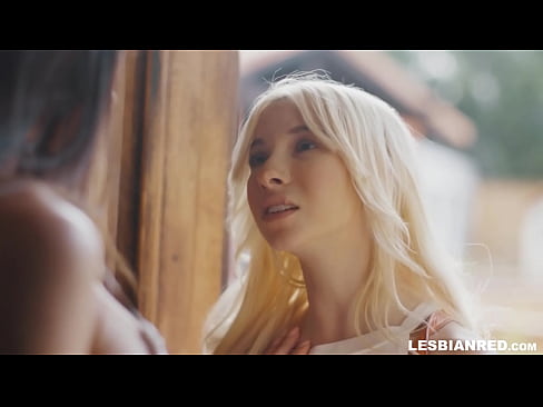 ❤️ A nena chega a casa uns meses despois e acaba comendo o coño da súa madrastra ❌ Vídeo porno en % gl.pornogroupp.ru % ️❤